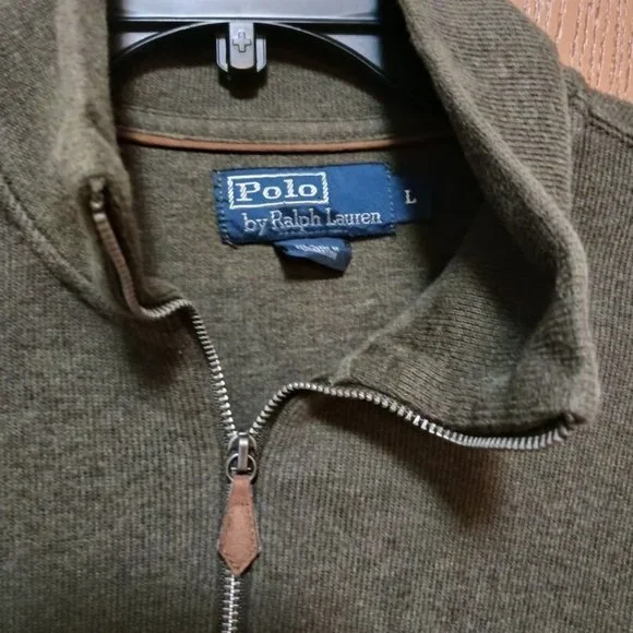 Polo (Ralph Lauren) Fleece-(Green)-(Size L)-(Pre-owned)-(Dry Cleaned)-$30.00 - Picture 4 of 4